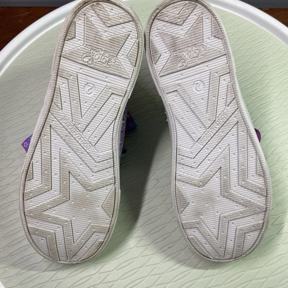 Girls Jojo Siwa Shoes Sneakers size 2US‎ Over the Rainbow Metallic Stars Bow